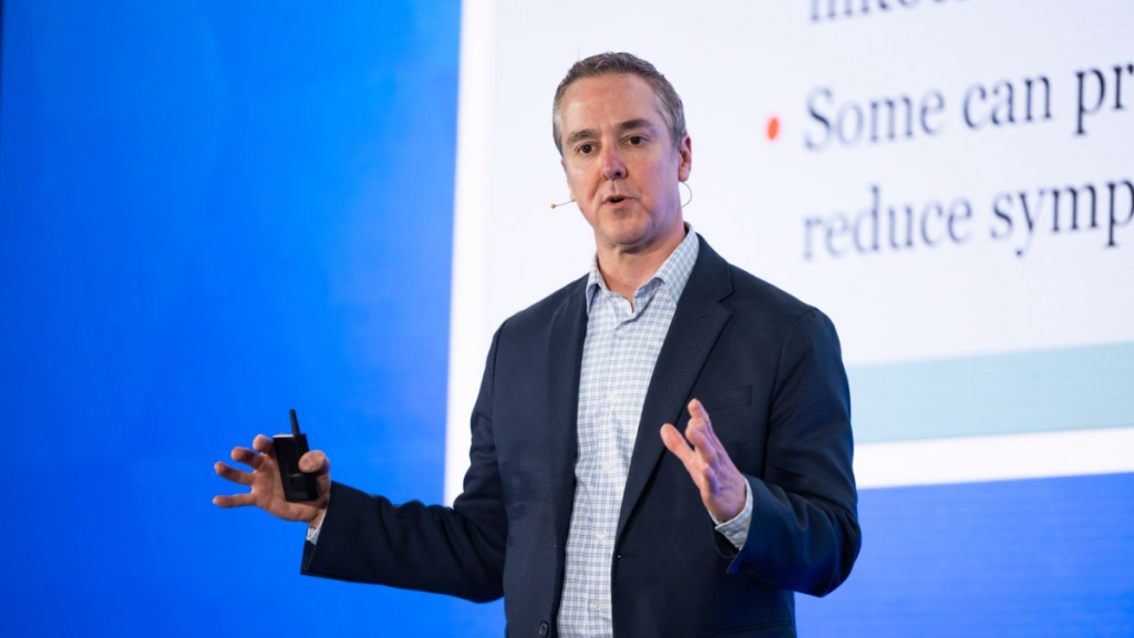 Dr. Christopher Palmer